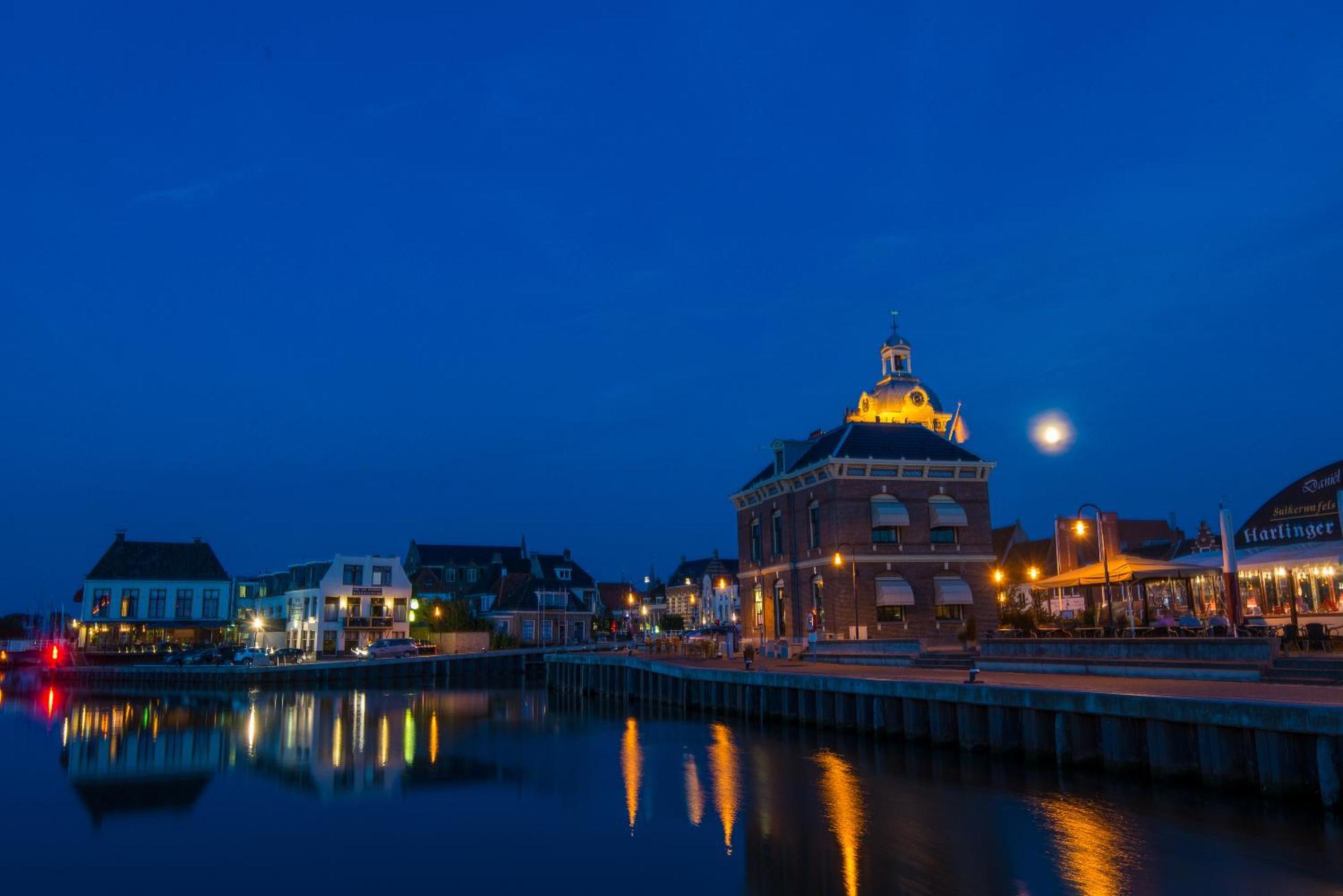Hotel Zeezicht Harlingen Esterno foto