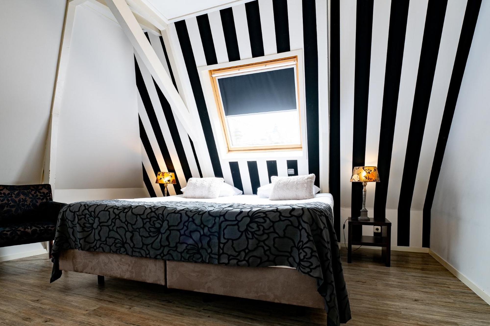 Hotel Zeezicht Harlingen Esterno foto