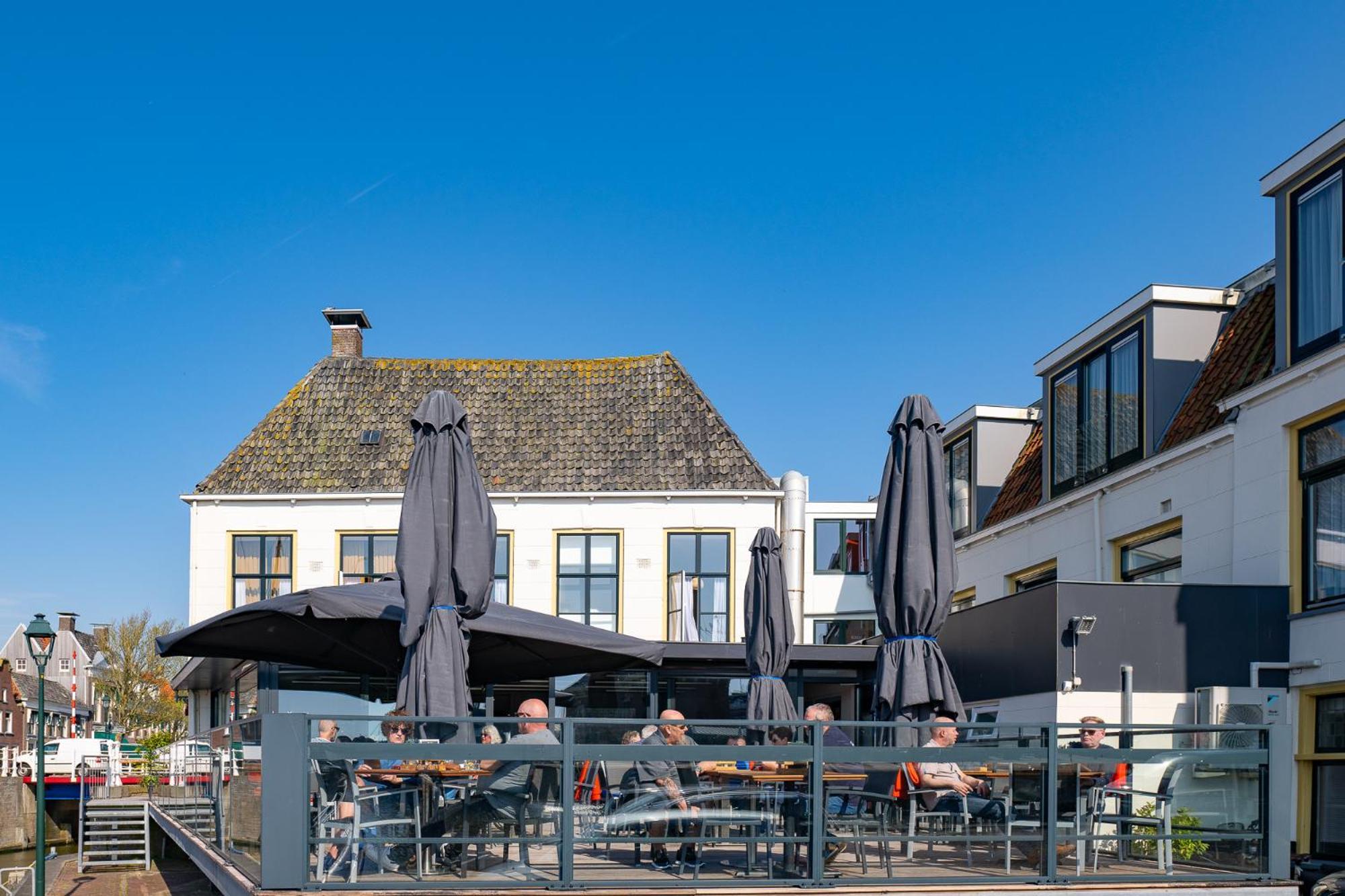 Hotel Zeezicht Harlingen Esterno foto