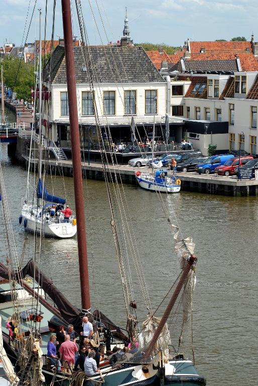 Hotel Zeezicht Harlingen Esterno foto